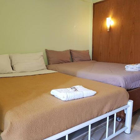 The River Guest House Chanthaburi Extérieur photo