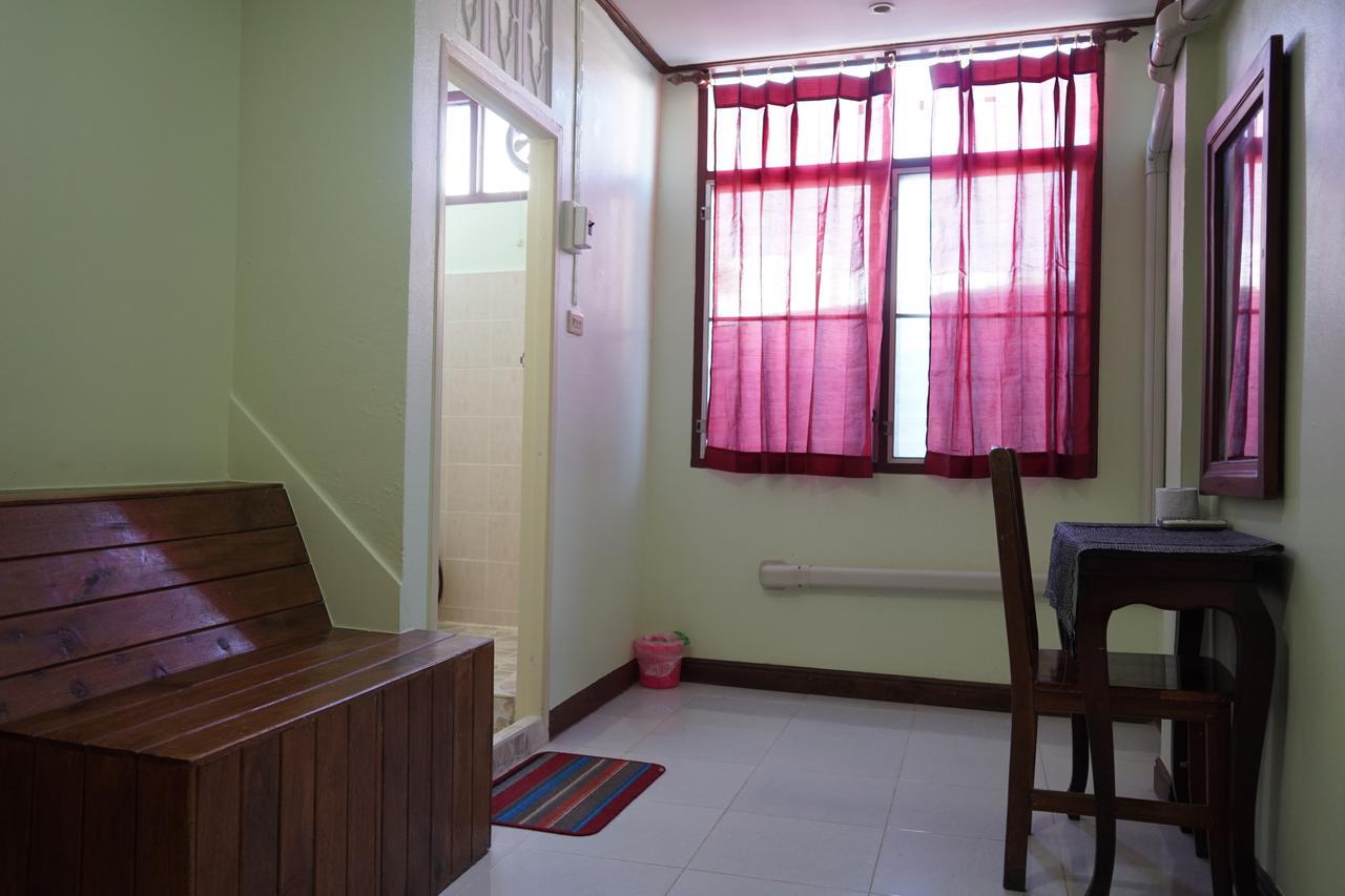 The River Guest House Chanthaburi Extérieur photo
