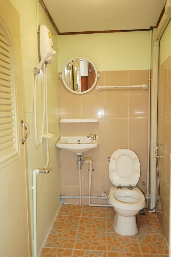 The River Guest House Chanthaburi Extérieur photo