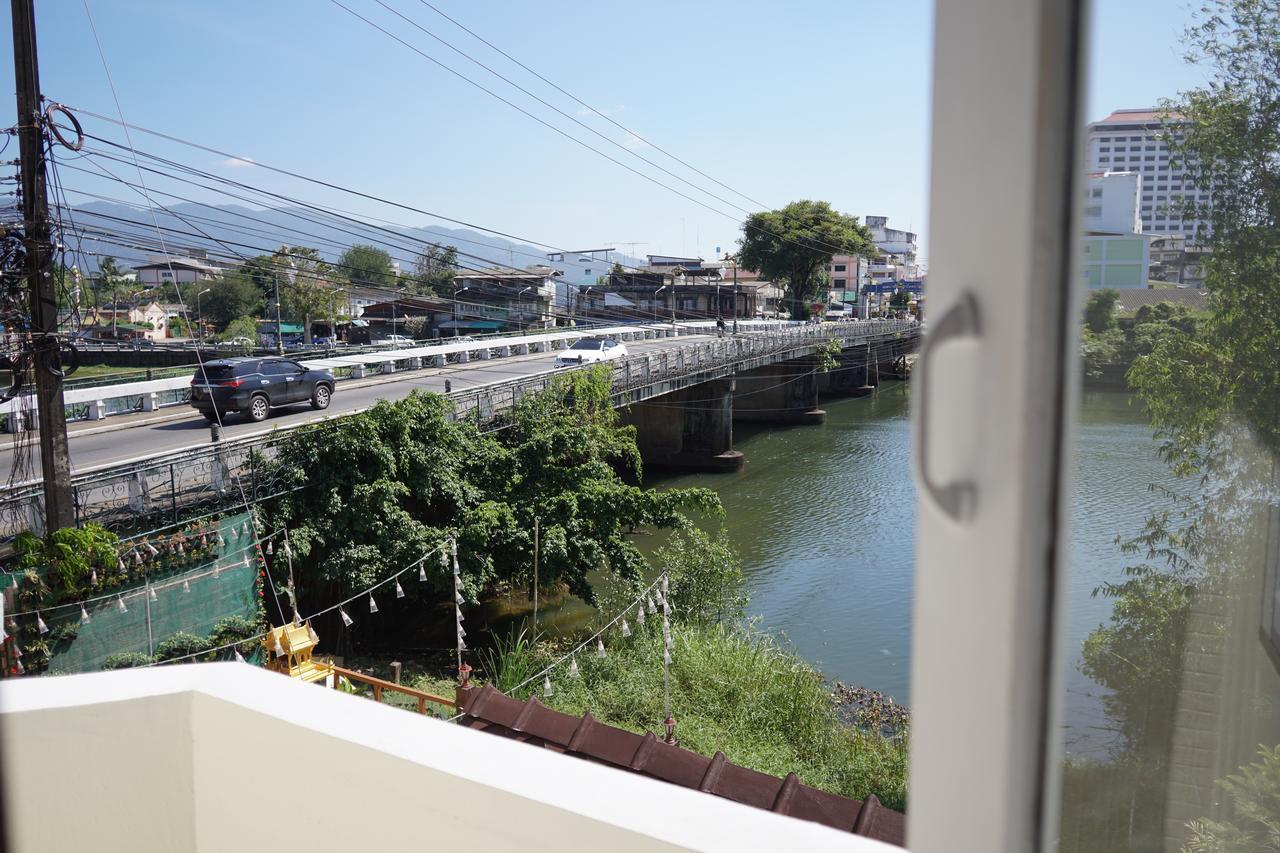 The River Guest House Chanthaburi Extérieur photo